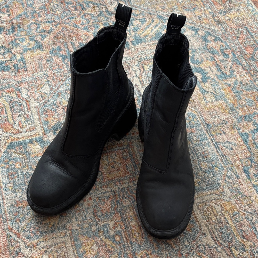 Sorel Hi-Line Heel Chelsea Boot